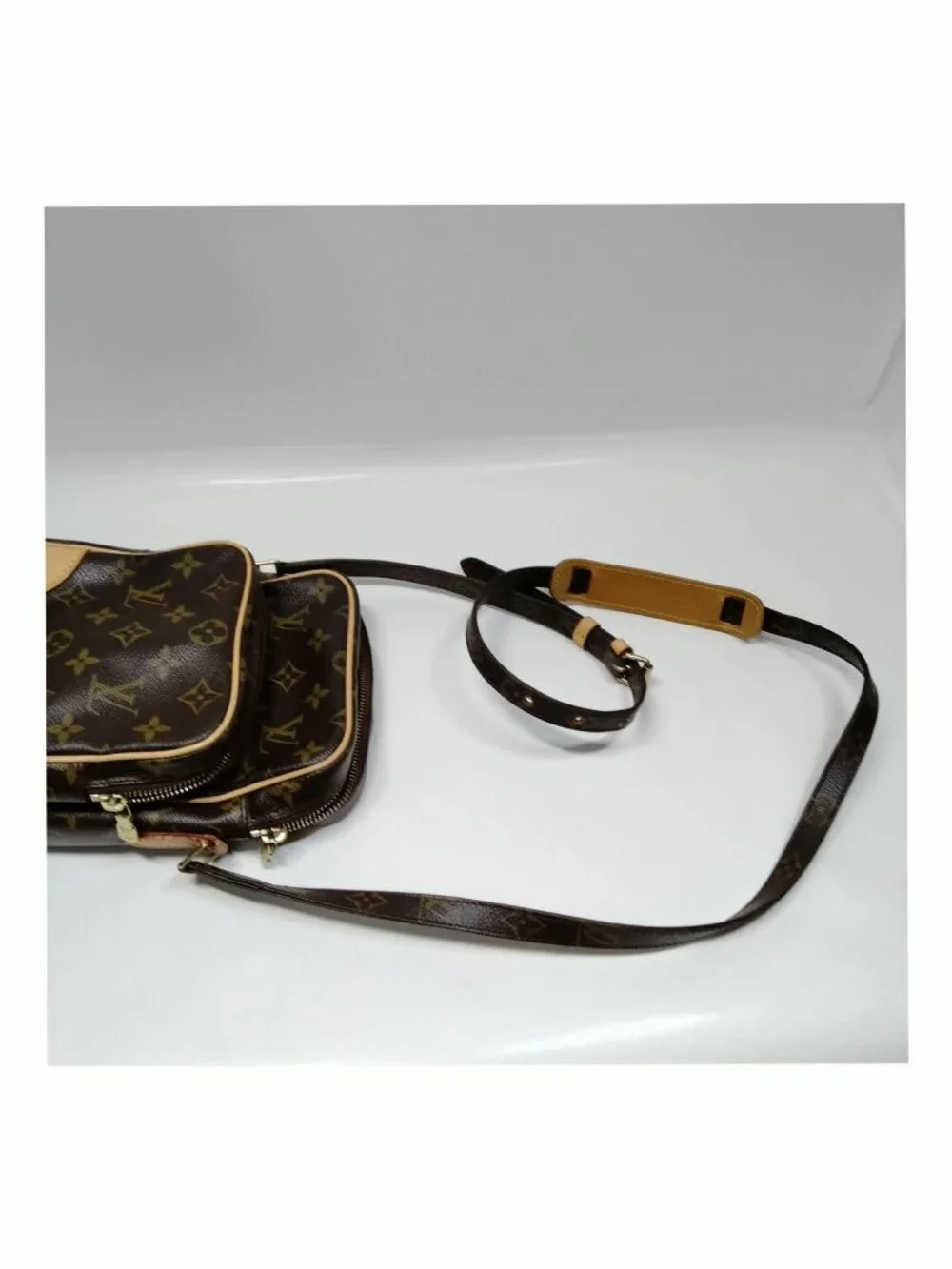 Authentic Louis Vuitton Amazone Monogram Crossbody Bag Vintage LV Brown